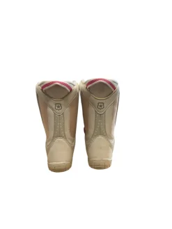 Used 5150 5 Girls Snowboard Boots None Junior 05