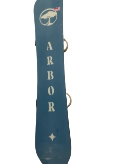 Used 2024 Arbor Swoon CAMBER 151 cm Snowboard w/ SM Arbor Acacia Bindings - Excellent