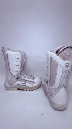 Used 5150 BRIGADE Girls Snowboard Boots White Junior 03