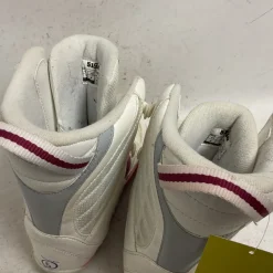 Used 5150 Girls Snowboard Boots White Junior 05