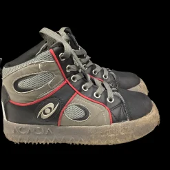 Used Acacia Broomball/Curling Shoes Junior 05
