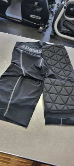 Used Adidas 3/4 5 PAD FB Girdles Black MD