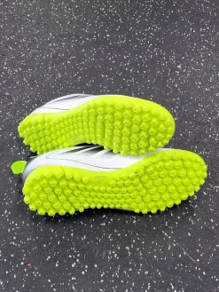 Used Adidas GOLETTO Soccer Turf Shoes White Junior 04