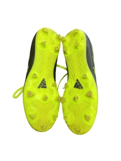Used Adidas Soccer Cleats Black Junior 03.5