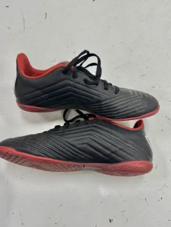 Used Adidas Soccer Indoor Shoes Black Senior 7.5