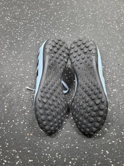 Used Adidas Soccer Turf Shoes Carolina Blue Youth 13.0