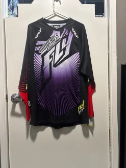 Used Adult Top None LG