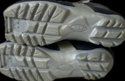 Used Alpina Boys NNN XC Ski Boots Navy Blue YT-10