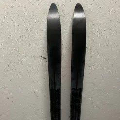 Used Alpina ENERGY Boys XC Ski/Binding Black And Red 120 cm