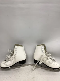 Used American Athletic FIGURE SKATES Girls Figure Skate White Junior 03