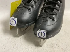 Used AMERICAN Boys Figure Skates Black Junior 01