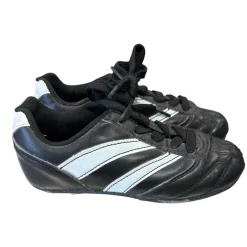Used ATHLETIC TECH Soccer Cleats Black Youth 13.0