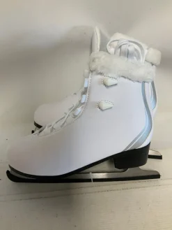 Used AURA SKY FIGURE WomensFigure Skate White Senior 8