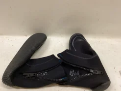 Used BARE 5MM Water Shoes M Black Senior 10