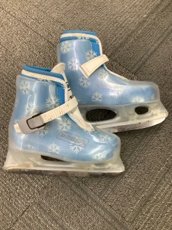 Used Bauer 10-11 Boys Softboot Skate Royal Blue Adjustable