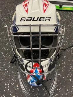 Used Bauer 930 GOAL MASK Youth Goalie Helmet/Mask White One Size