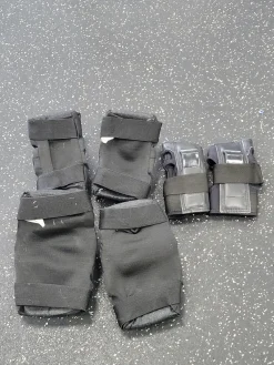Used Bauer KNEE ELBOW HAND Senior Elbow Pads Black M/L