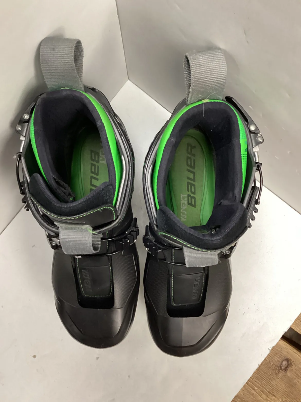 Used Bauer KONEKT 2 SENIOR GOALIE SKATES Senior Goalie Skate Senior 8