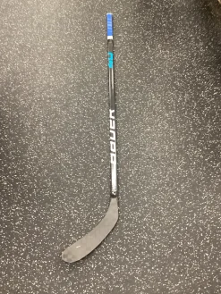 Used Bauer NEXUS 40 Inter One Piece Right 40 Flex