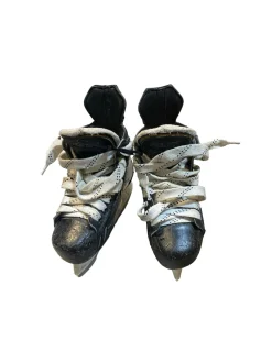 Used Bauer SUPREME ONE 9 Youth Hockey Skate Youth 12.5