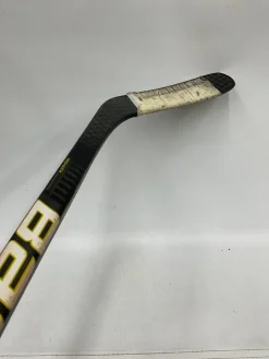 Used Bauer SUPREME S2 Junior One Piece Right 40 Flex