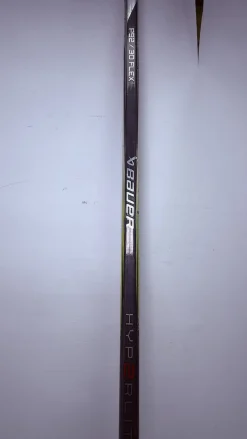 Used Bauer VAPOR HYPERLITE 2 Junior One Piece Right 30 Flex