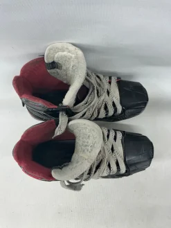 Used Bauer VAPOR X900 Junior Goalie Skate Junior 05