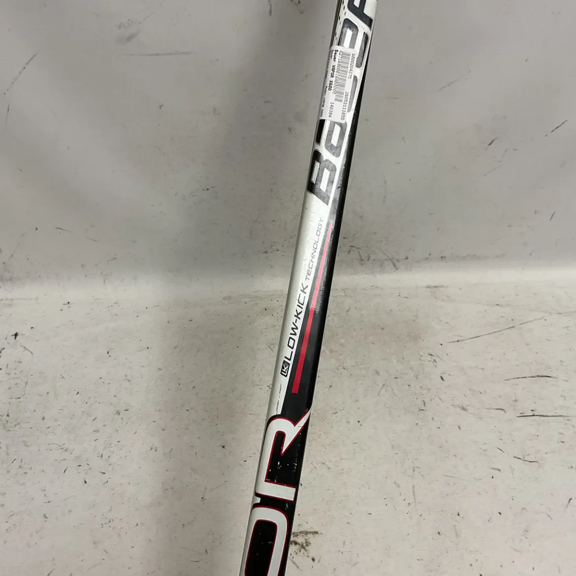 Used Bauer VAPOR X600 Senior One Piece Right White/Black/Red 87 Flex