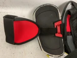 Used Bauer VAPOR 3XPRO Intermediate Shoulder Pads Black And Red MD