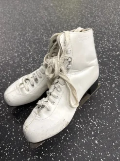 Used Bauer WomensFigure Skate White Senior 7