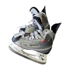 Used Bauer X30 JUNIOR SKATES Junior Hockey Skate Junior 03.5