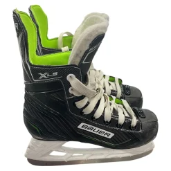 Used Bauer XLS Intermediate Hockey Skate Intermediate 4.0