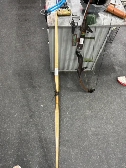 Used BEAR GLASS POWERED GRIZZLY BEAR Adult Bow