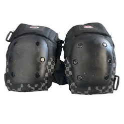 Used Bell Skateboard Kneepads Black LG