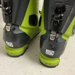 Used Black Diamond FACTOR 110 Mens DH Ski Boot Black And Neon Green 290 MP - M11 - W12