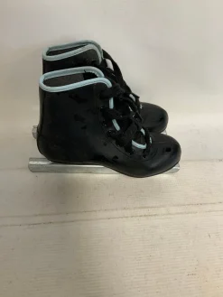 Used BLACK Double Runner Skate Black Youth 13.0