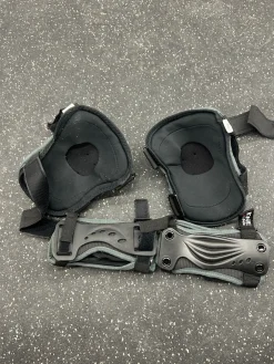Used BoneShieldz Inline Protective Set Black LG