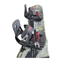 Used Burton BLUNT W/ 5TH ELEMENT BINDINGS Mens Board/Bindings Black 147 cm