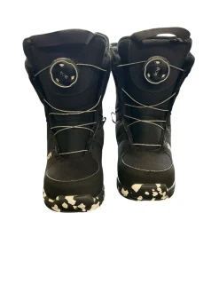 Used Burton BOA Boys Snowboard Boots Black Youth 11.0