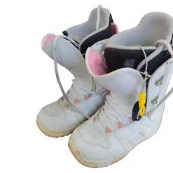 Used Burton CASA BOOTS WOMENS 7 Womens Snowboard Boots White Senior 7
