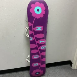 Used Burton CHICKLET BUTTERFLIES Girls Board/Binding Red 125 cm