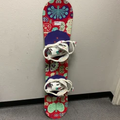 Used Burton CHICKLET BUTTERFLIES Girls Board/Binding Red 125 cm