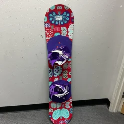 Used Burton CHICKLET BUTTERFLIES Girls Board/Binding Red 125 cm