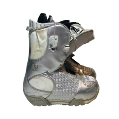 Used Burton EMERALD Junior 04 Girls Snowboard Boots