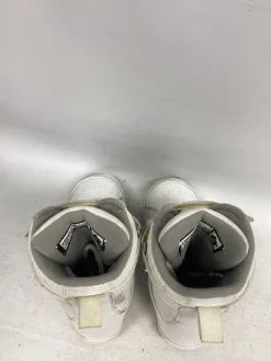 Used Burton FREESTYLE Girls Snowboard Boots White Junior 04
