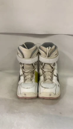 Used Burton FREESTYLE Girls Snowboard Boots White Junior 05