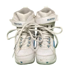 Used Burton FREESTYLE Youth Size 2 Girls' Snowboard Boots