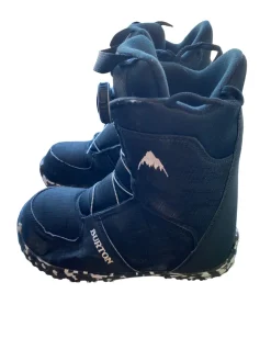 Used Burton GROM BOA Boys Snowboard Boots Black Junior 02