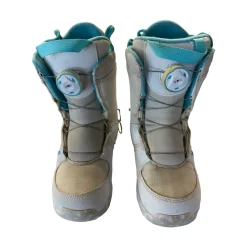 Used Burton GROM BOA Girls Snowboard Boots White Junior 03