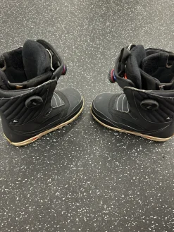 Used Burton LIMELIGHT BOA Womens Snowboard Boots Black Senior 7.5